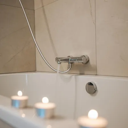 Le Noir Flohay 30 Pers - Malmedy, Vue, Wellness 펜션 *