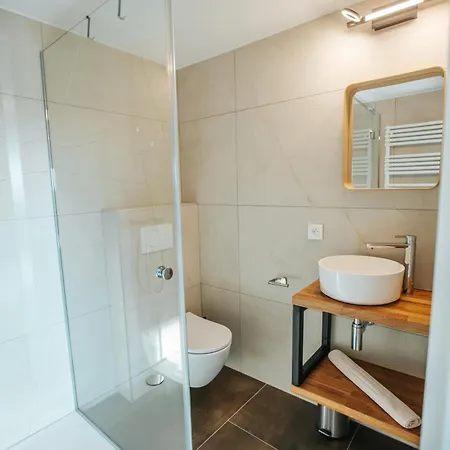 펜션 Le Noir Flohay 30 Pers - Malmedy, Vue, Wellness 말메디